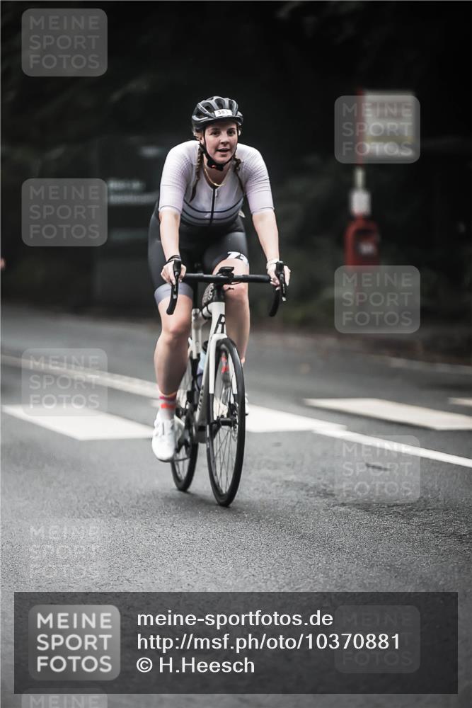 13.09.2026 - Stadtparktriathlon H.Heesch http://msf.ph/oto/10370881 13.09.2026 10:20:28 Radfahren 308, 334, 335, 381, 383, 385, 452 meine-sportfotos.de