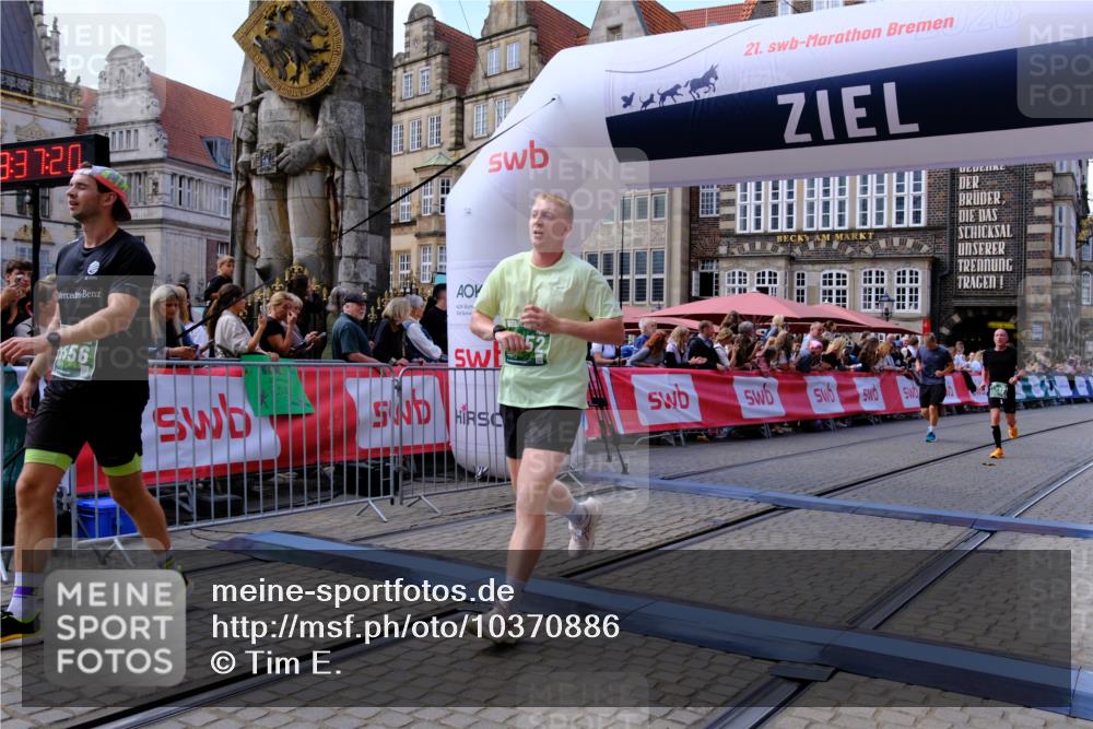 13.09.2026 - 21. swb-Marathon Bremen Tim E. http://msf.ph/oto/10370886 13.09.2026 13:08:09 Ziel 969, 4732, 4852, 7558, 8737, 9356, 13160 meine-sportfotos.de