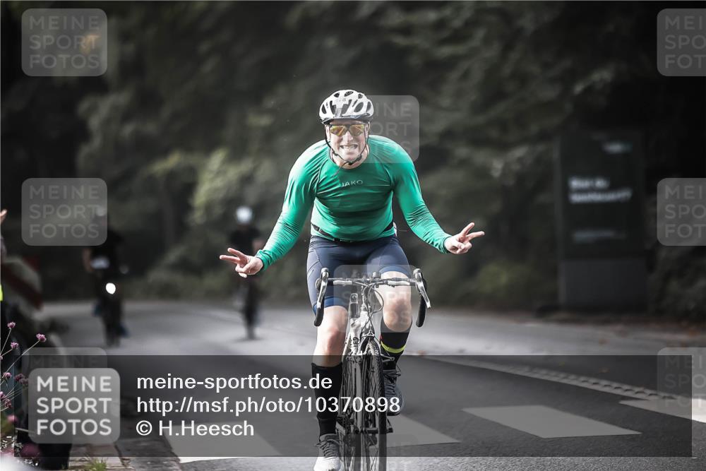 13.09.2026 - Stadtparktriathlon H.Heesch http://msf.ph/oto/10370898 13.09.2026 10:50:26 Radfahren 478, 480 meine-sportfotos.de