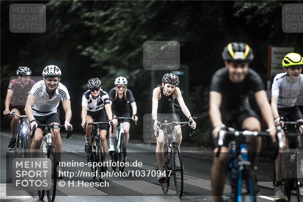 13.09.2026 - Stadtparktriathlon H.Heesch http://msf.ph/oto/10370947 13.09.2026 13:25:20 Radfahren 1211, 1319, 1324, 1336, 1362, 1368, 1375, 1383, 1405, 1491, 1492, 1527 meine-sportfotos.de
