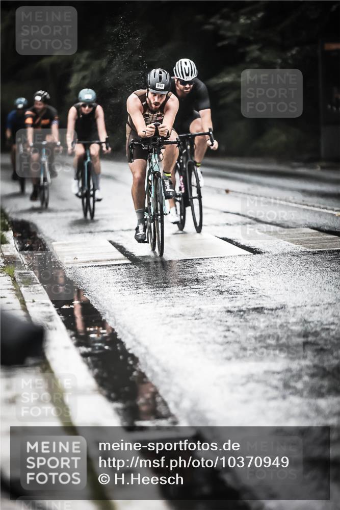 13.09.2026 - Stadtparktriathlon H.Heesch http://msf.ph/oto/10370949 13.09.2026 12:06:29 Radfahren 823, 886, 911, 934, 998, 1025, 1049 meine-sportfotos.de