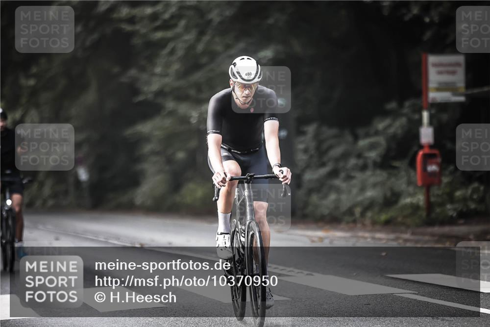 13.09.2026 - Stadtparktriathlon H.Heesch http://msf.ph/oto/10370950 13.09.2026 10:50:30 Radfahren 478, 480, 555, 583 meine-sportfotos.de