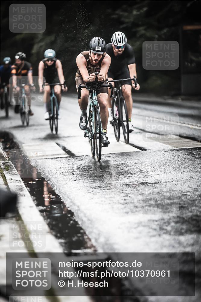 13.09.2026 - Stadtparktriathlon H.Heesch http://msf.ph/oto/10370961 13.09.2026 12:06:29 Radfahren 823, 886, 911, 934, 998, 1025, 1049 meine-sportfotos.de