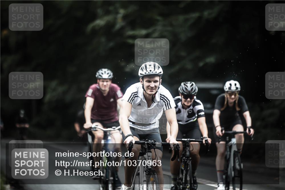 13.09.2026 - Stadtparktriathlon H.Heesch http://msf.ph/oto/10370963 13.09.2026 13:25:21 Radfahren 1211, 1319, 1324, 1336, 1362, 1368, 1375, 1383, 1405, 1491, 1492, 1527 meine-sportfotos.de