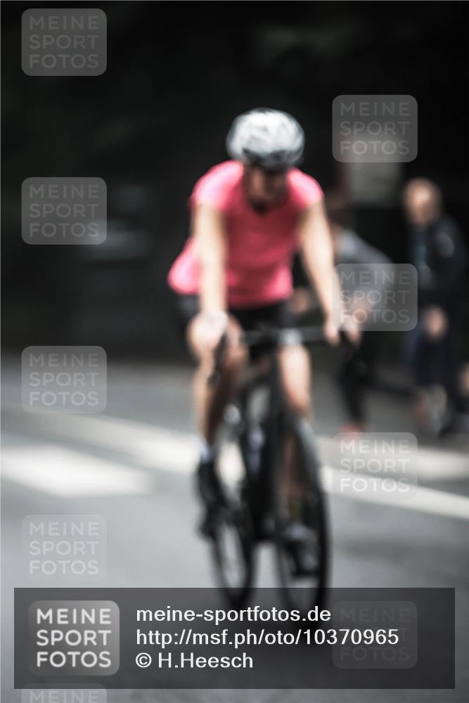 13.09.2026 - Stadtparktriathlon H.Heesch http://msf.ph/oto/10370965 13.09.2026 10:20:31 Radfahren 308, 334, 335, 381, 383, 452 meine-sportfotos.de