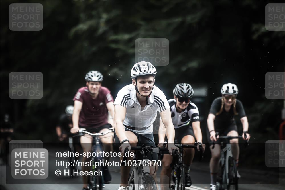 13.09.2026 - Stadtparktriathlon H.Heesch http://msf.ph/oto/10370970 13.09.2026 13:25:21 Radfahren 1211, 1319, 1324, 1336, 1362, 1368, 1375, 1383, 1405, 1491, 1492, 1527 meine-sportfotos.de