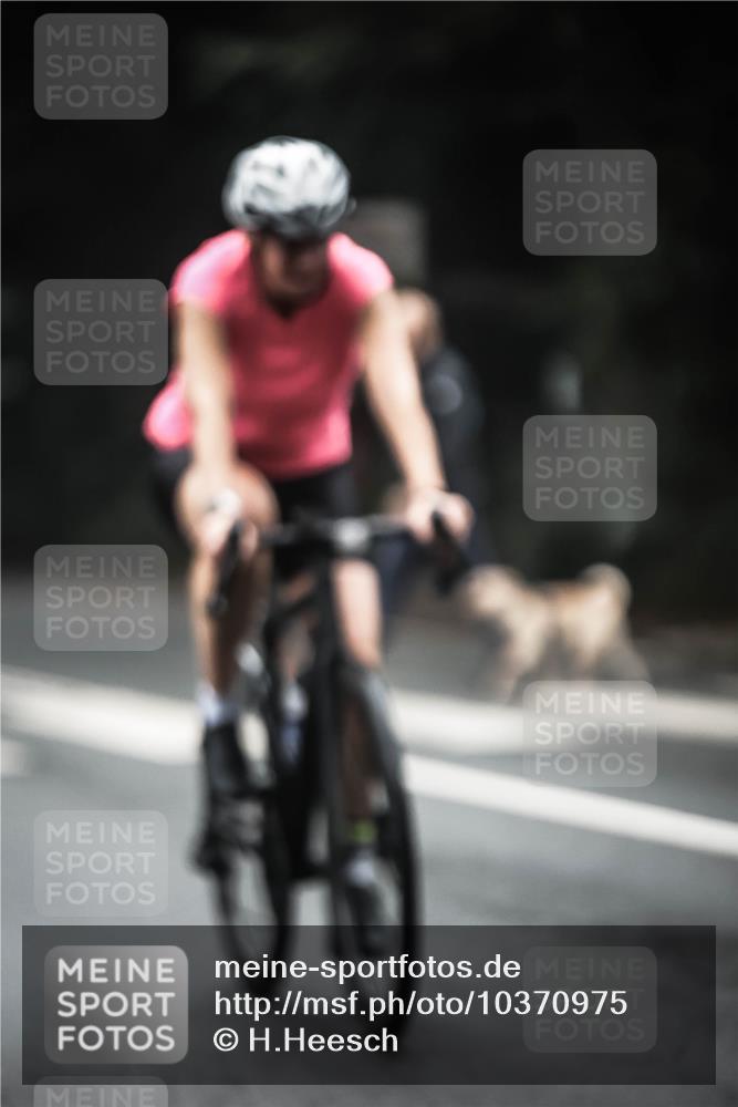 13.09.2026 - Stadtparktriathlon H.Heesch http://msf.ph/oto/10370975 13.09.2026 10:20:31 Radfahren 308, 334, 335, 381, 383, 452 meine-sportfotos.de