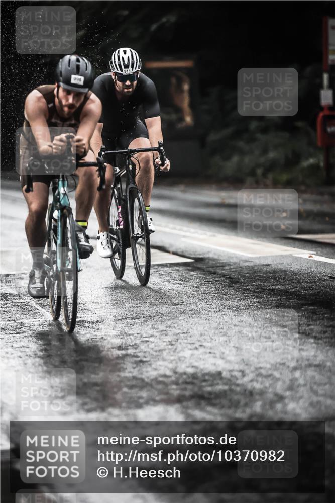 13.09.2026 - Stadtparktriathlon H.Heesch http://msf.ph/oto/10370982 13.09.2026 12:06:29 Radfahren 823, 886, 911, 934, 998, 1025, 1049 meine-sportfotos.de