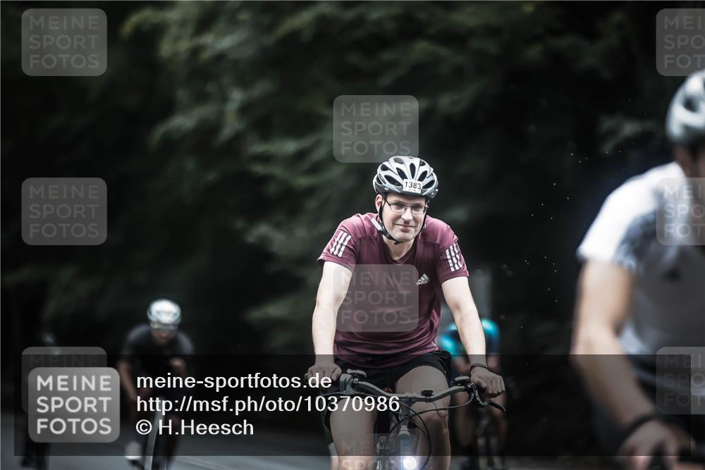 13.09.2026 - Stadtparktriathlon H.Heesch http://msf.ph/oto/10370986 13.09.2026 13:25:22 Radfahren 1211, 1319, 1324, 1336, 1362, 1368, 1375, 1383, 1405, 1491, 1492, 1527 meine-sportfotos.de