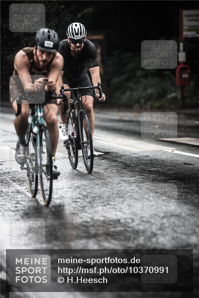 13.09.2026 - Stadtparktriathlon H.Heesch http://msf.ph/oto/10370991 13.09.2026 12:06:29 Radfahren 823, 886, 911, 934, 998, 1025, 1049 meine-sportfotos.de