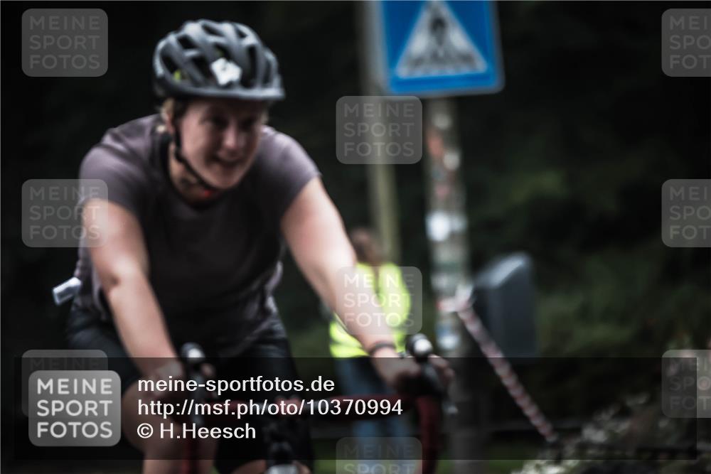 13.09.2026 - Stadtparktriathlon H.Heesch http://msf.ph/oto/10370994 13.09.2026 10:20:33 Radfahren 334, 335, 381, 383, 452 meine-sportfotos.de