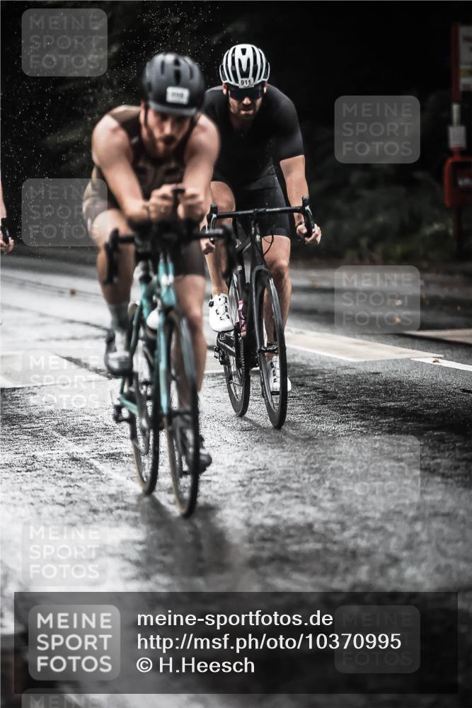 13.09.2026 - Stadtparktriathlon H.Heesch http://msf.ph/oto/10370995 13.09.2026 12:06:30 Radfahren 823, 911, 934, 998, 1025, 1049 meine-sportfotos.de