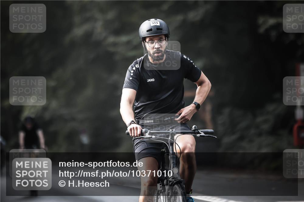 13.09.2026 - Stadtparktriathlon H.Heesch http://msf.ph/oto/10371010 13.09.2026 10:50:33 Radfahren 478, 480, 509, 555, 583 meine-sportfotos.de