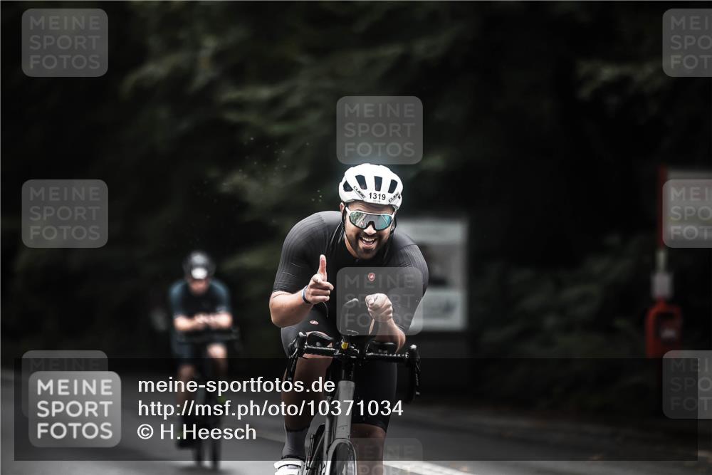 13.09.2026 - Stadtparktriathlon H.Heesch http://msf.ph/oto/10371034 13.09.2026 13:25:24 Radfahren 1211, 1319, 1324, 1362, 1368, 1370, 1375, 1383, 1405, 1491, 1492, 1527 meine-sportfotos.de