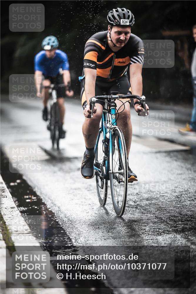 13.09.2026 - Stadtparktriathlon H.Heesch http://msf.ph/oto/10371077 13.09.2026 12:06:32 Radfahren 823, 911, 934, 998, 1025, 1049 meine-sportfotos.de