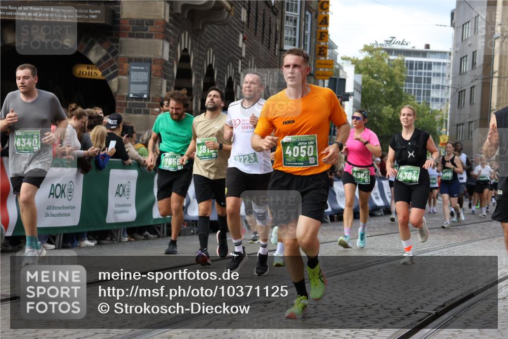 13.09.2026 - 21. swb-Marathon Bremen Strokosch-Dieckow http://msf.ph/oto/10371125 13.09.2026 13:36:38 Ziel 372, 900, 1072, 1738, 1880, 2339, 2692, 2700, 2931, 2949, 3224, 3291, 3410, 3591, 4049, 4643, 4989, 5259, 5800, 6642, 6778, 7379, 7865, 8488, 8511, 8525, 8731, 8941, 9026, 9076, 9226, 9427, 9497, 9564, 9899, 13038, 13238, 551, 813, 843, 1936, 2275, 3541, 3635, 3815, 3874, 3998, 4304, 4335, 4892, 5236, 5355, 5447, 5823, 6050, 6280, 6340, 6408, 6966, 7039, 7229, 7237, 7640, 7656, 8498, 8685, 8723, 9658, 9807 meine-sportfotos.de