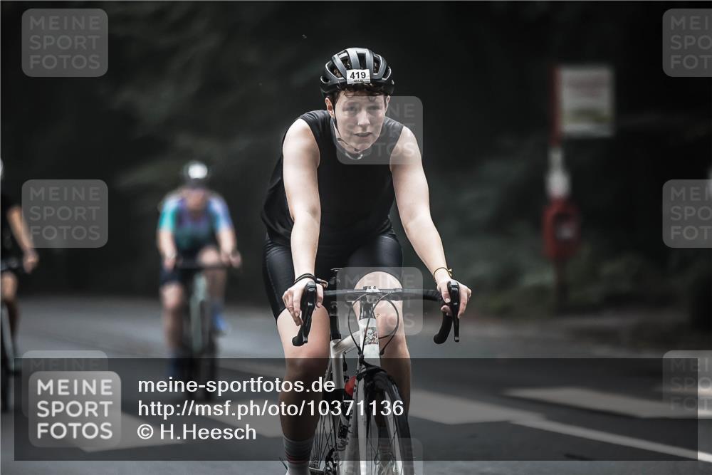 13.09.2026 - Stadtparktriathlon H.Heesch http://msf.ph/oto/10371136 13.09.2026 10:20:49 Radfahren 223, 419, 420, 429, 460, 462 meine-sportfotos.de