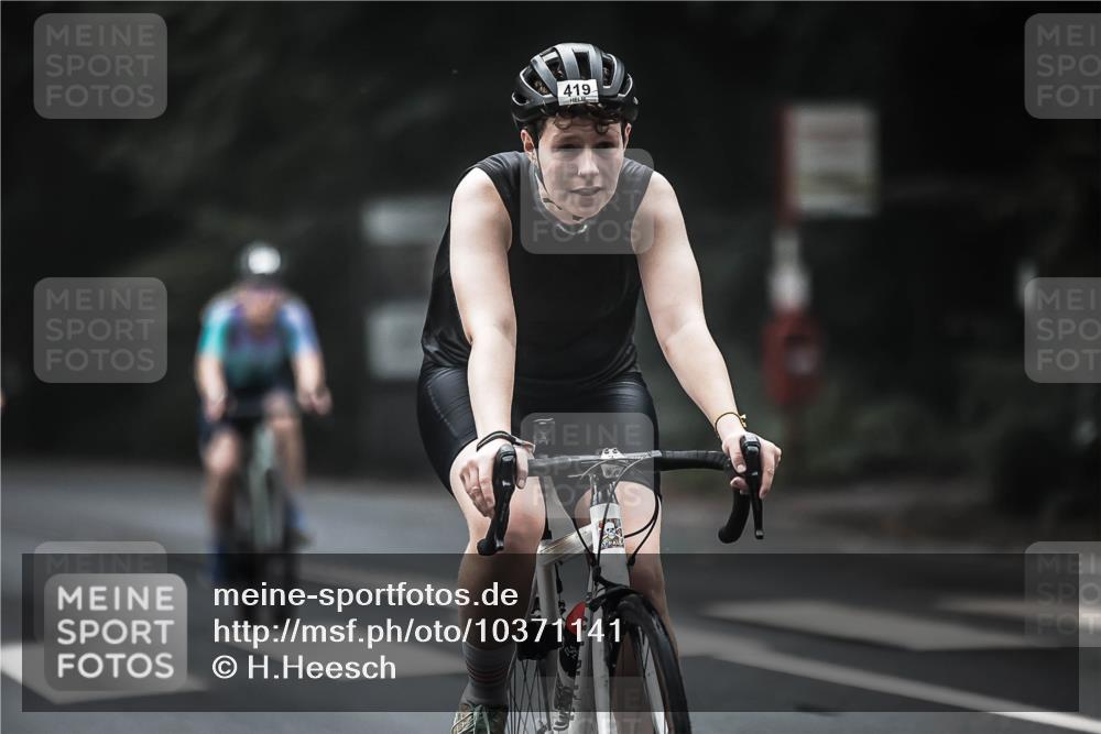 13.09.2026 - Stadtparktriathlon H.Heesch http://msf.ph/oto/10371141 13.09.2026 10:20:50 Radfahren 223, 419, 428, 429, 460, 462 meine-sportfotos.de