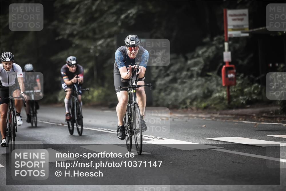 13.09.2026 - Stadtparktriathlon H.Heesch http://msf.ph/oto/10371147 13.09.2026 10:50:41 Radfahren 437, 508, 509, 530, 536, 540, 583 meine-sportfotos.de