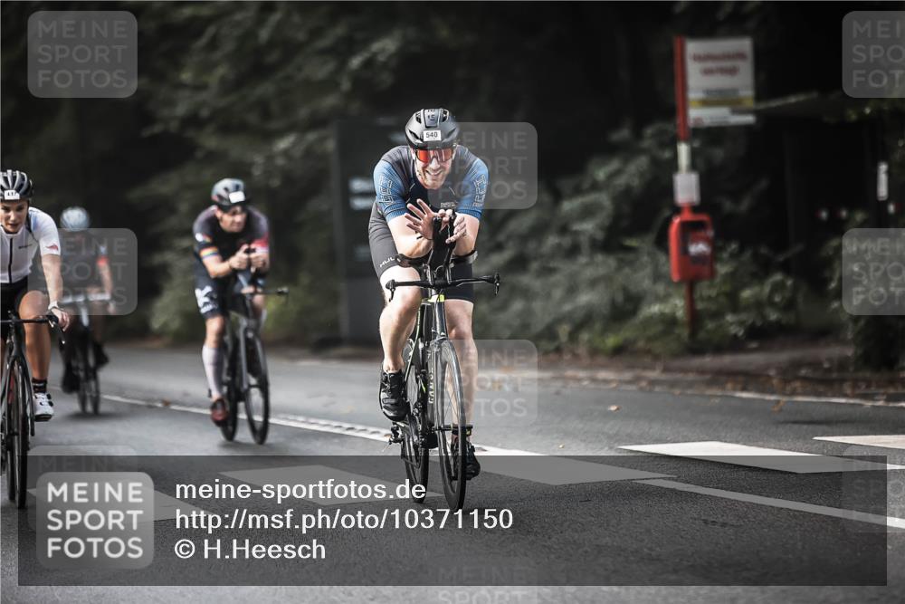 13.09.2026 - Stadtparktriathlon H.Heesch http://msf.ph/oto/10371150 13.09.2026 10:50:41 Radfahren 437, 508, 509, 530, 536, 540, 583 meine-sportfotos.de