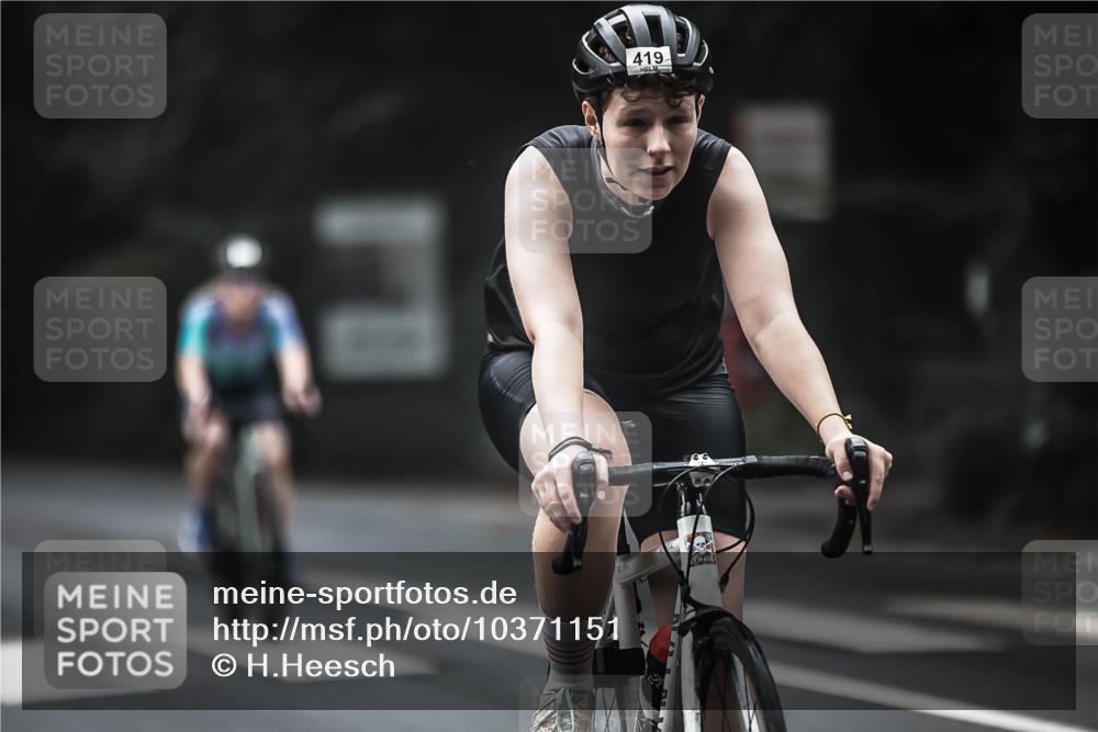 13.09.2026 - Stadtparktriathlon H.Heesch http://msf.ph/oto/10371151 13.09.2026 10:20:50 Radfahren 223, 419, 428, 429, 460, 462 meine-sportfotos.de