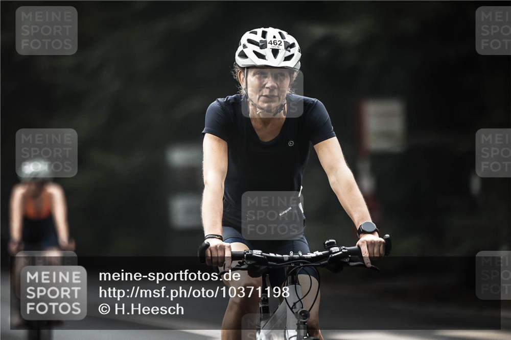 13.09.2026 - Stadtparktriathlon H.Heesch http://msf.ph/oto/10371198 13.09.2026 10:20:52 Radfahren 223, 354, 357, 419, 428, 429, 460, 462 meine-sportfotos.de