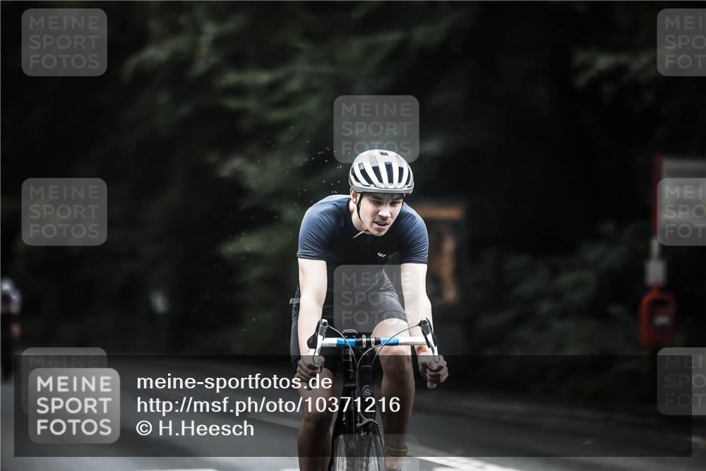 13.09.2026 - Stadtparktriathlon H.Heesch http://msf.ph/oto/10371216 13.09.2026 13:25:41 Radfahren 1304, 1395, 1396, 1475, 1486 meine-sportfotos.de