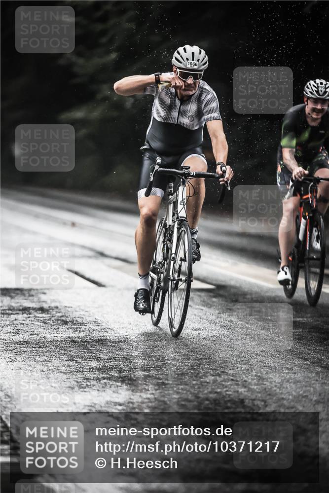 13.09.2026 - Stadtparktriathlon H.Heesch http://msf.ph/oto/10371217 13.09.2026 12:06:53 Radfahren 895, 922, 986, 1066 meine-sportfotos.de