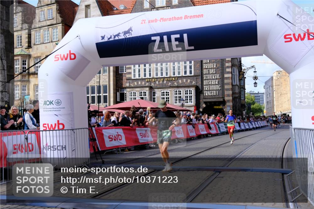 13.09.2026 - 21. swb-Marathon Bremen Tim E. http://msf.ph/oto/10371223 13.09.2026 13:08:42 Ziel 339, 678, 1335, 1696, 3808, 4082, 4247, 4888, 5424, 5594, 8655, 9084, 9582 meine-sportfotos.de