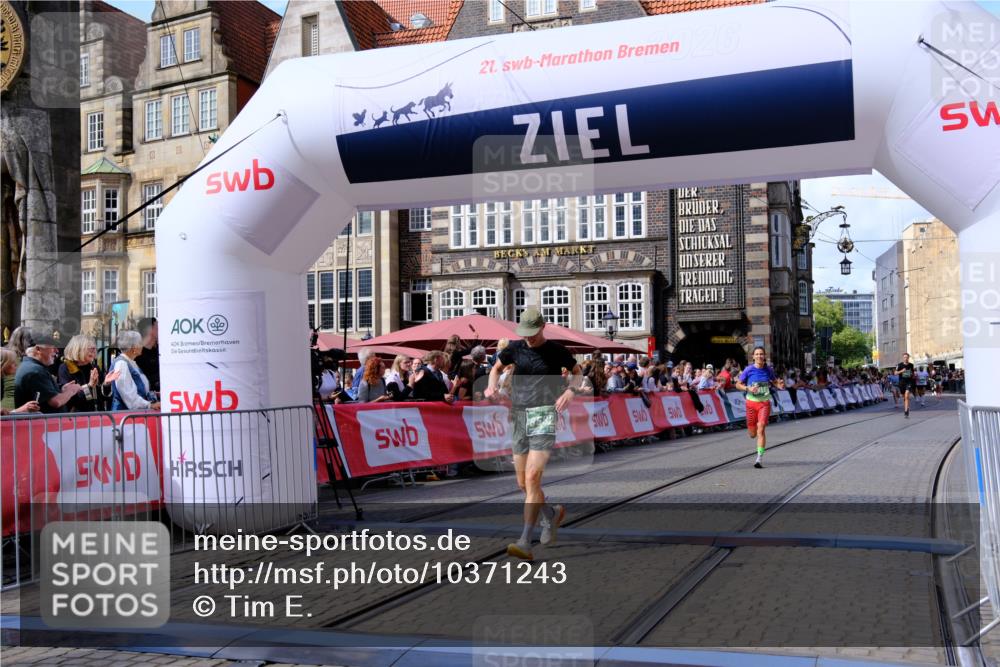 13.09.2026 - 21. swb-Marathon Bremen Tim E. http://msf.ph/oto/10371243 13.09.2026 13:08:43 Ziel 339, 678, 1335, 1696, 3808, 4082, 4247, 4888, 5424, 5594, 8655, 9084, 9582 meine-sportfotos.de
