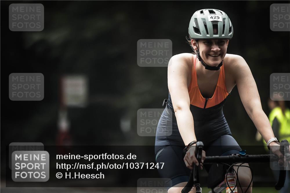 13.09.2026 - Stadtparktriathlon H.Heesch http://msf.ph/oto/10371247 13.09.2026 10:20:54 Radfahren 354, 357, 386, 419, 428, 429, 460, 462 meine-sportfotos.de