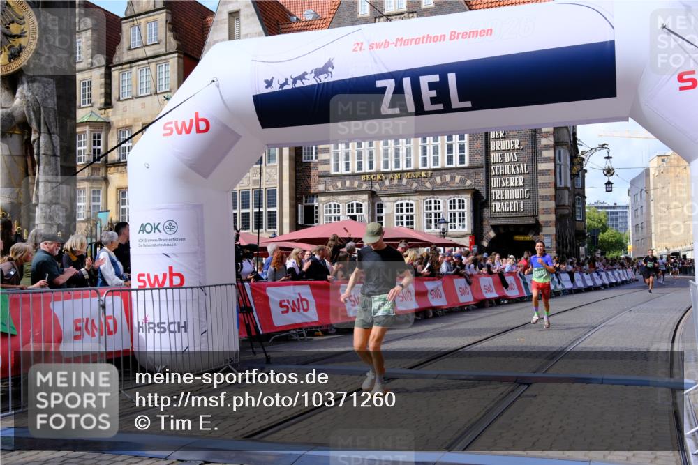13.09.2026 - 21. swb-Marathon Bremen Tim E. http://msf.ph/oto/10371260 13.09.2026 13:08:43 Ziel 339, 678, 1335, 1696, 3808, 4082, 4247, 4888, 5424, 5594, 8655, 9084, 9582 meine-sportfotos.de