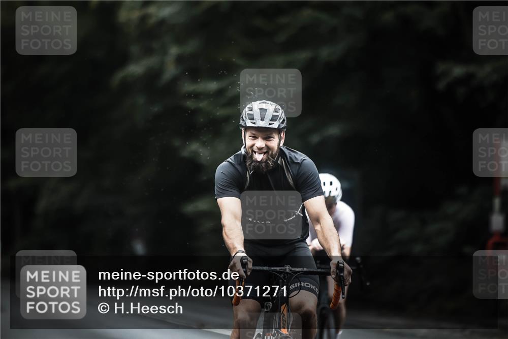 13.09.2026 - Stadtparktriathlon H.Heesch http://msf.ph/oto/10371271 13.09.2026 13:25:45 Radfahren 1395, 1396, 1417, 1475 meine-sportfotos.de