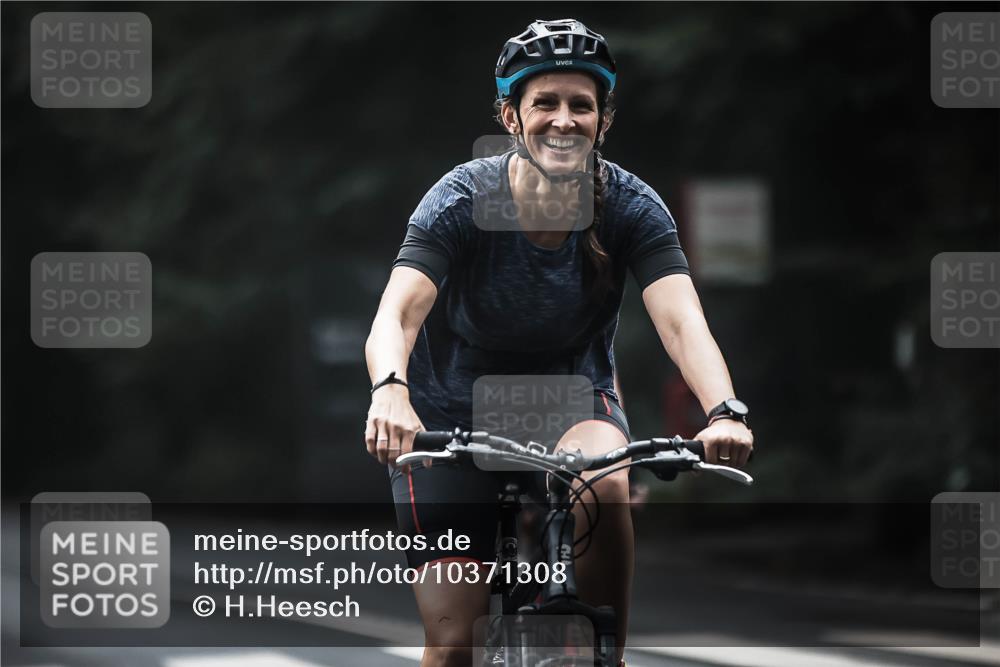 13.09.2026 - Stadtparktriathlon H.Heesch http://msf.ph/oto/10371308 13.09.2026 10:20:58 Radfahren 298, 324, 354, 357, 386, 428, 429 meine-sportfotos.de