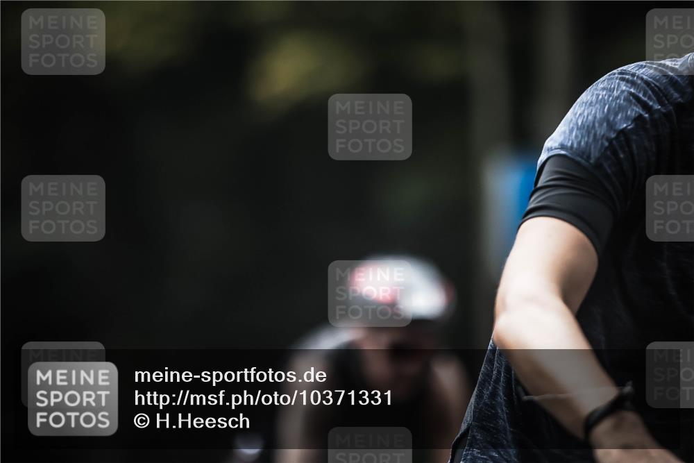 13.09.2026 - Stadtparktriathlon H.Heesch http://msf.ph/oto/10371331 13.09.2026 10:20:59 Radfahren 298, 324, 354, 357, 386, 428, 429 meine-sportfotos.de