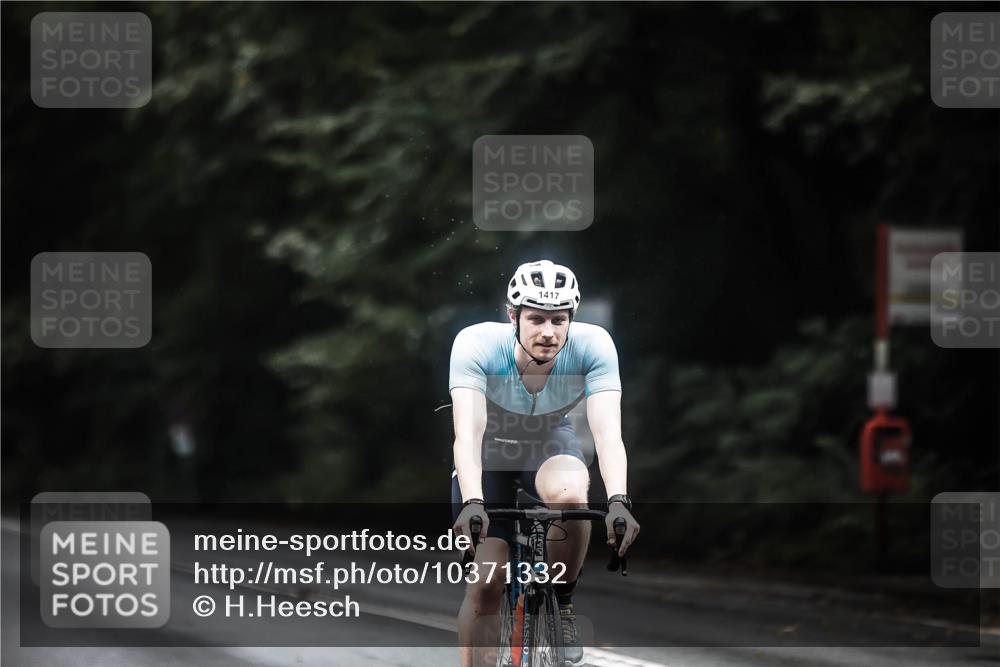 13.09.2026 - Stadtparktriathlon H.Heesch http://msf.ph/oto/10371332 13.09.2026 13:25:51 Radfahren 1395, 1396, 1417 meine-sportfotos.de