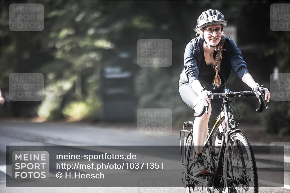 13.09.2026 - Stadtparktriathlon H.Heesch http://msf.ph/oto/10371351 13.09.2026 10:50:55 Radfahren 366, 387, 401, 431, 488 meine-sportfotos.de