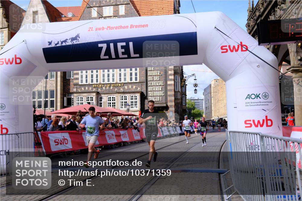 13.09.2026 - 21. swb-Marathon Bremen Tim E. http://msf.ph/oto/10371359 13.09.2026 13:08:49 Ziel 339, 678, 715, 1335, 1696, 3276, 4082, 4888, 5424, 6842, 7064, 7121, 8655, 9084, 9582 meine-sportfotos.de