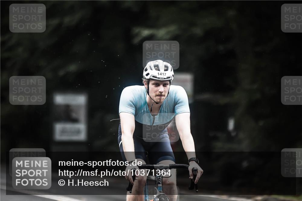 13.09.2026 - Stadtparktriathlon H.Heesch http://msf.ph/oto/10371364 13.09.2026 13:25:51 Radfahren 1395, 1396, 1417 meine-sportfotos.de