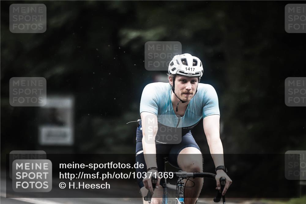 13.09.2026 - Stadtparktriathlon H.Heesch http://msf.ph/oto/10371369 13.09.2026 13:25:51 Radfahren 1395, 1396, 1417 meine-sportfotos.de