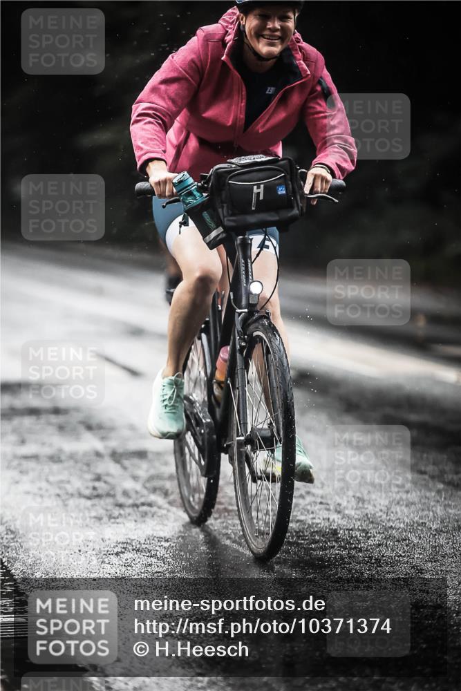 13.09.2026 - Stadtparktriathlon H.Heesch http://msf.ph/oto/10371374 13.09.2026 12:07:02 Radfahren 816, 830, 902, 957, 1035, 1061 meine-sportfotos.de