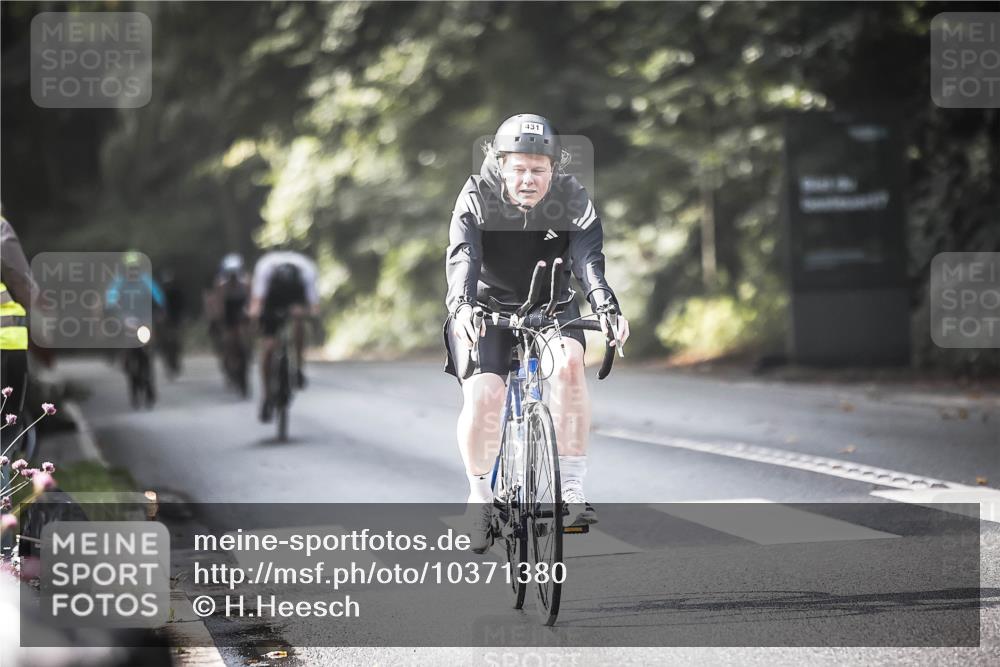 13.09.2026 - Stadtparktriathlon H.Heesch http://msf.ph/oto/10371380 13.09.2026 10:50:58 Radfahren 387, 401, 431, 444, 488 meine-sportfotos.de