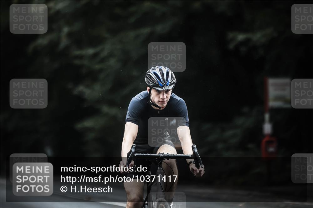 13.09.2026 - Stadtparktriathlon H.Heesch http://msf.ph/oto/10371417 13.09.2026 13:26:02 Radfahren 1382, 1392 meine-sportfotos.de