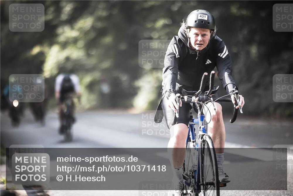 13.09.2026 - Stadtparktriathlon H.Heesch http://msf.ph/oto/10371418 13.09.2026 10:50:58 Radfahren 387, 401, 431, 444, 488 meine-sportfotos.de
