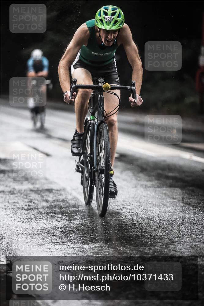 13.09.2026 - Stadtparktriathlon H.Heesch http://msf.ph/oto/10371433 13.09.2026 12:07:04 Radfahren 803, 816, 830, 851, 902, 957, 1035, 1061 meine-sportfotos.de