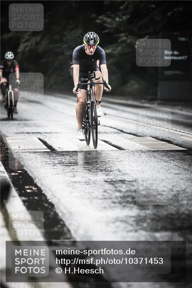 13.09.2026 - Stadtparktriathlon H.Heesch http://msf.ph/oto/10371453 13.09.2026 12:07:06 Radfahren 803, 816, 830, 851, 902, 957, 1035, 1057, 1061 meine-sportfotos.de