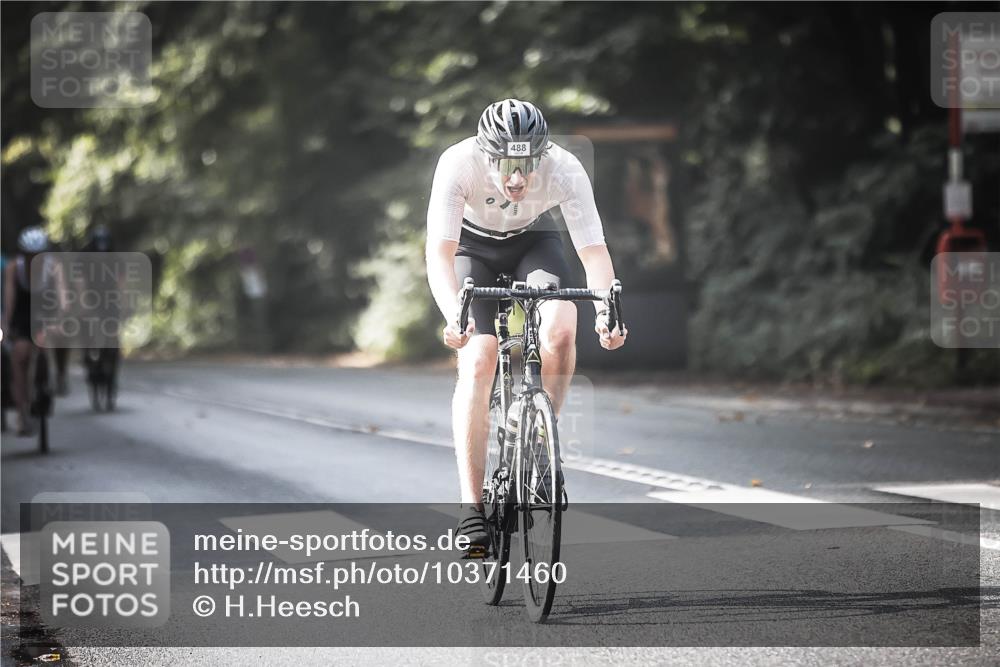 13.09.2026 - Stadtparktriathlon H.Heesch http://msf.ph/oto/10371460 13.09.2026 10:51:00 Radfahren 387, 401, 431, 444, 481, 488, 562 meine-sportfotos.de