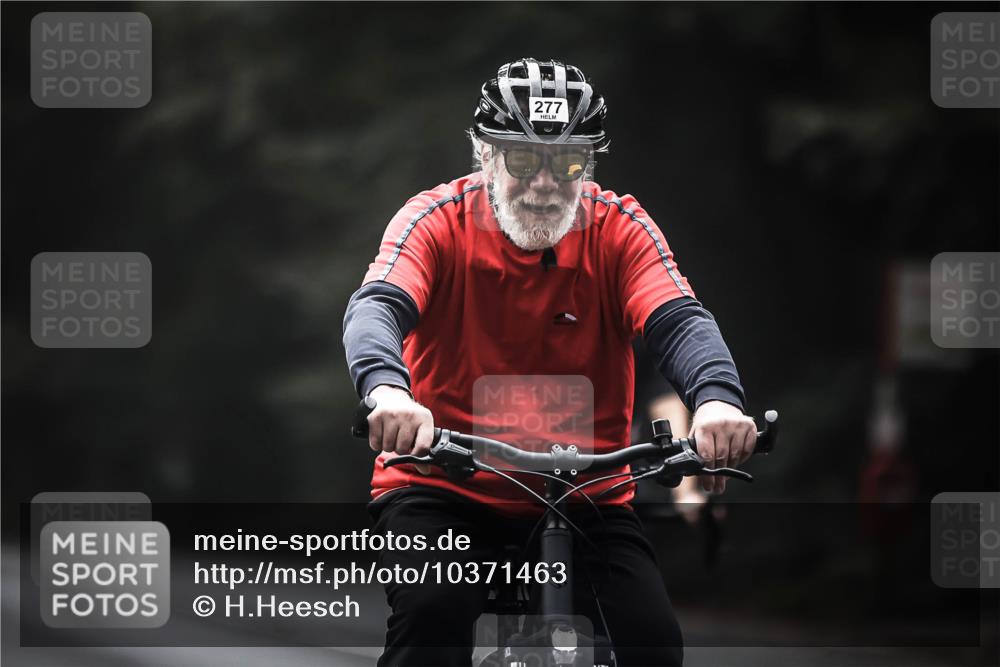 13.09.2026 - Stadtparktriathlon H.Heesch http://msf.ph/oto/10371463 13.09.2026 10:21:10 Radfahren 277, 324, 398 meine-sportfotos.de