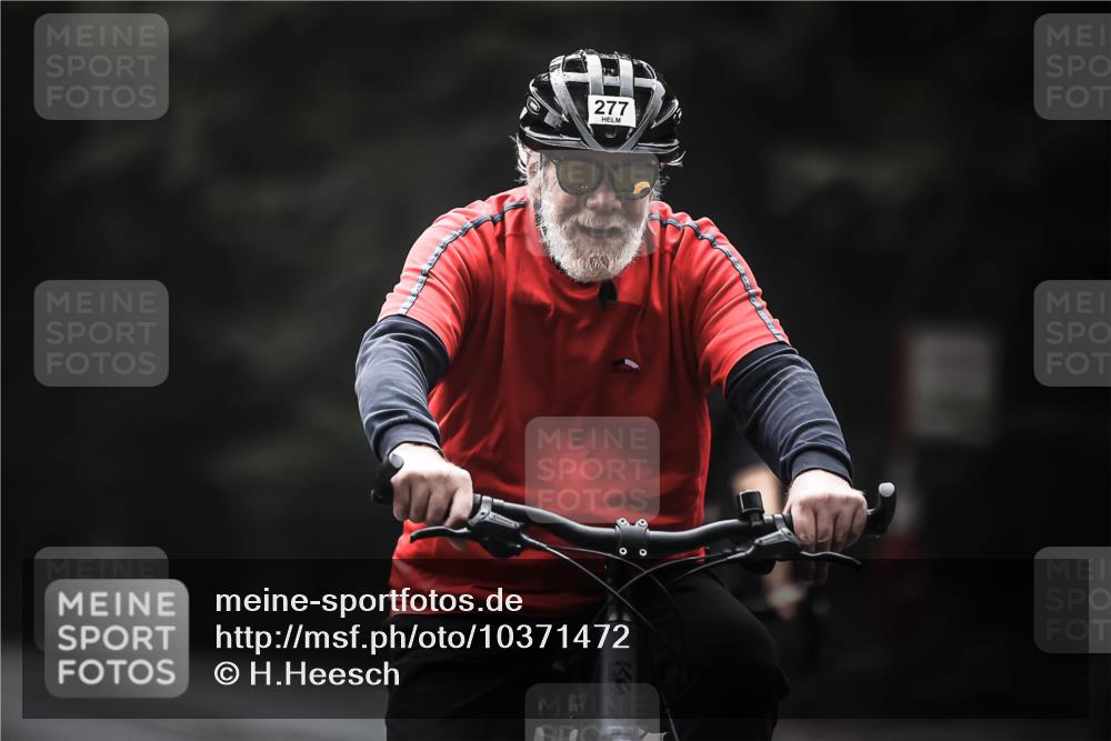 13.09.2026 - Stadtparktriathlon H.Heesch http://msf.ph/oto/10371472 13.09.2026 10:21:10 Radfahren 277, 324, 398 meine-sportfotos.de