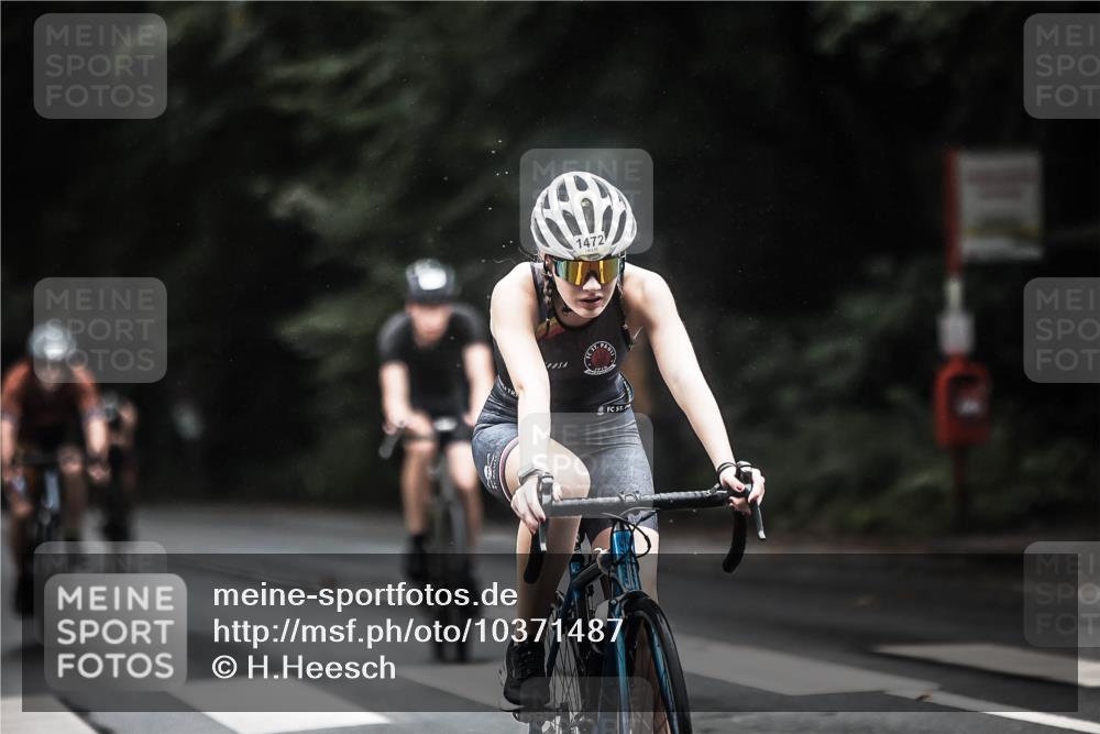 13.09.2026 - Stadtparktriathlon H.Heesch http://msf.ph/oto/10371487 13.09.2026 13:26:09 Radfahren 1349, 1442, 1463, 1472, 1512 meine-sportfotos.de